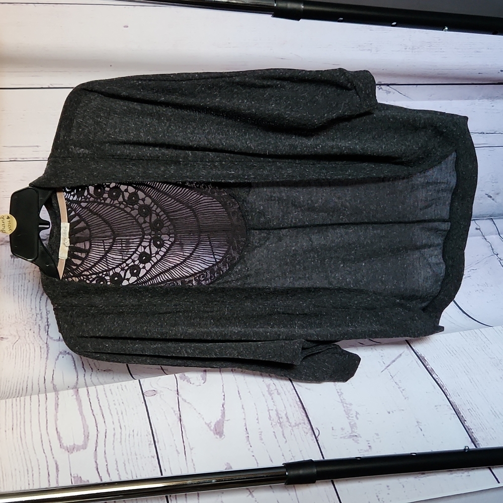Rewind 1/2 sleeve light weight cardigan in gray size Medium